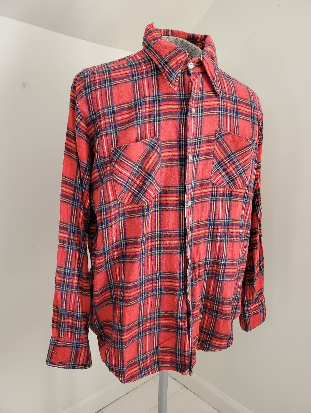90s Vintage Red Plaid Flannel Button Up Shirt